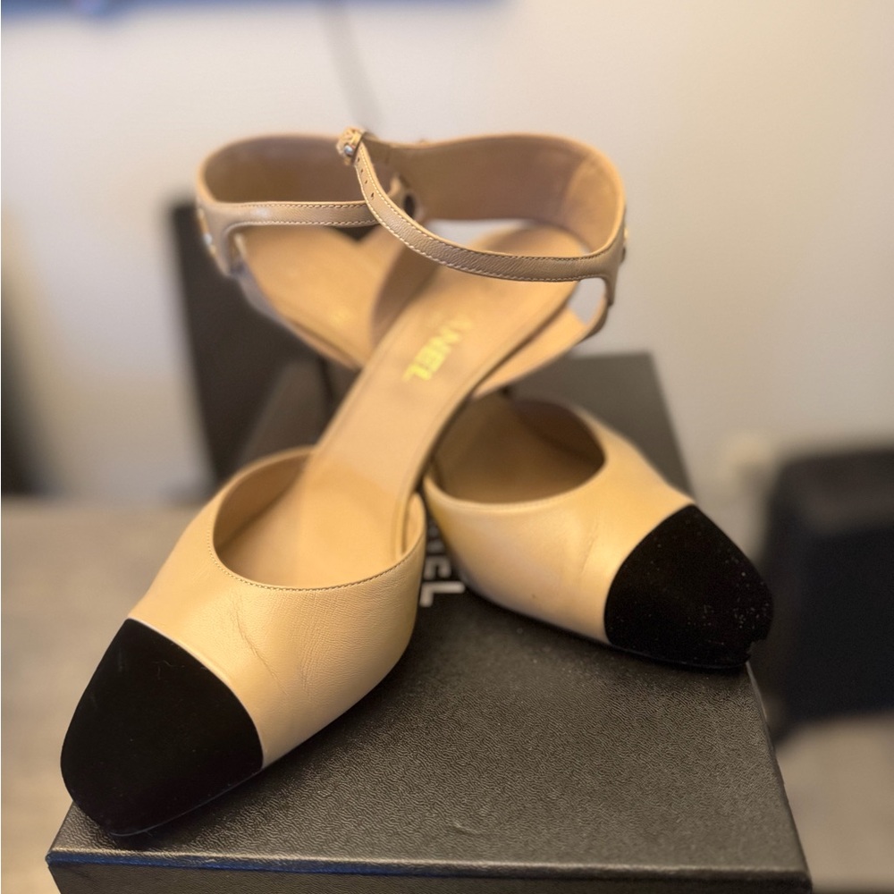 CHANEL Beige and Black Heels